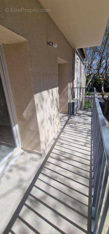 Grand T2 au pied du port! - photo 4