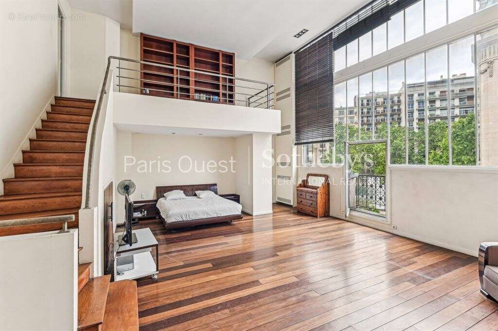 Maison à PARIS-17E