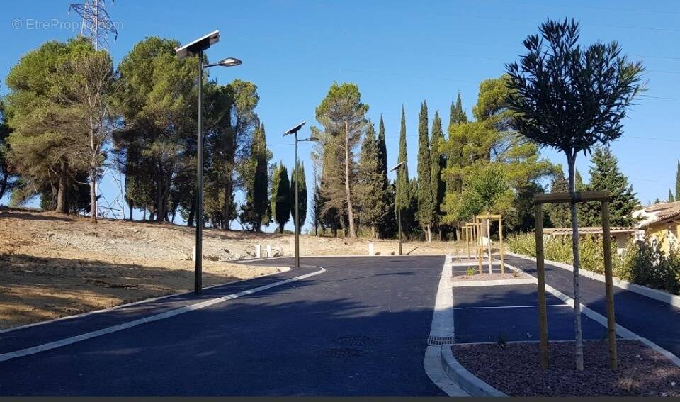 Terrain à CARCASSONNE