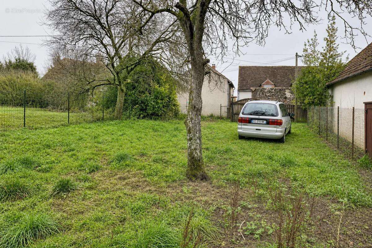 Maison à MELZ-SUR-SEINE