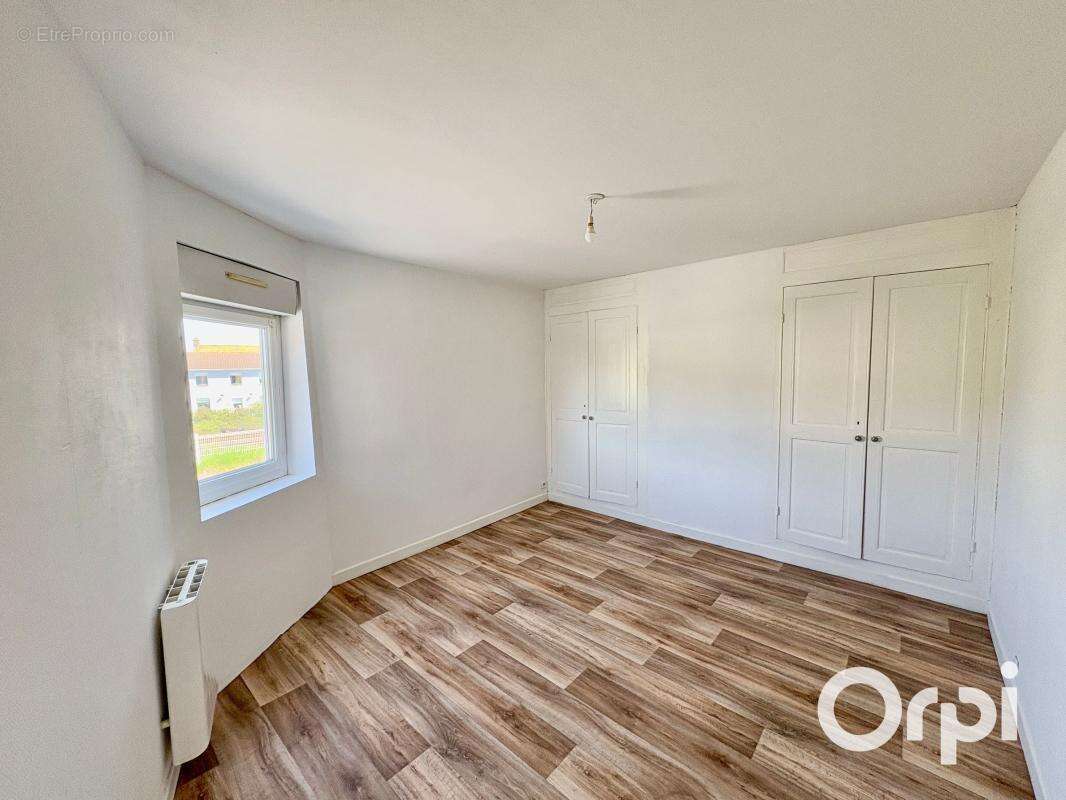 Appartement à COULOGNE