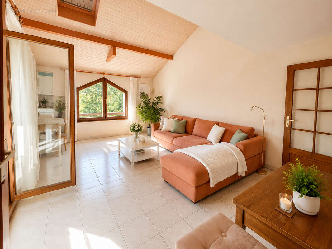 Appartement à BONNE