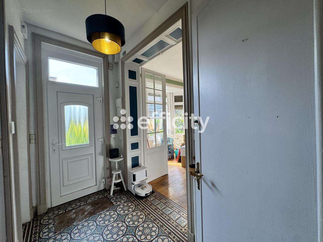 Maison à MARLY