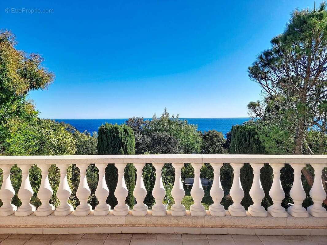 Photo 2 - Maison à SAINT-RAPHAEL