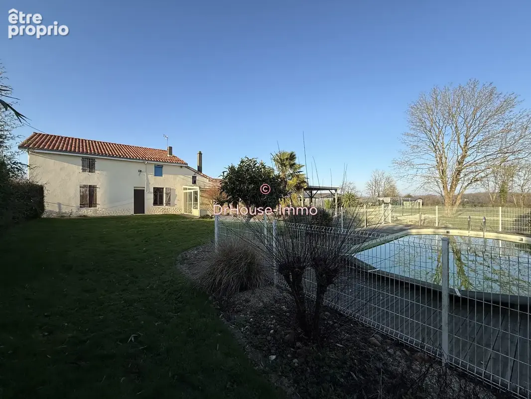 Maison 8 pièces 172 m² à vendre à Verruyes (79310) - photo 2