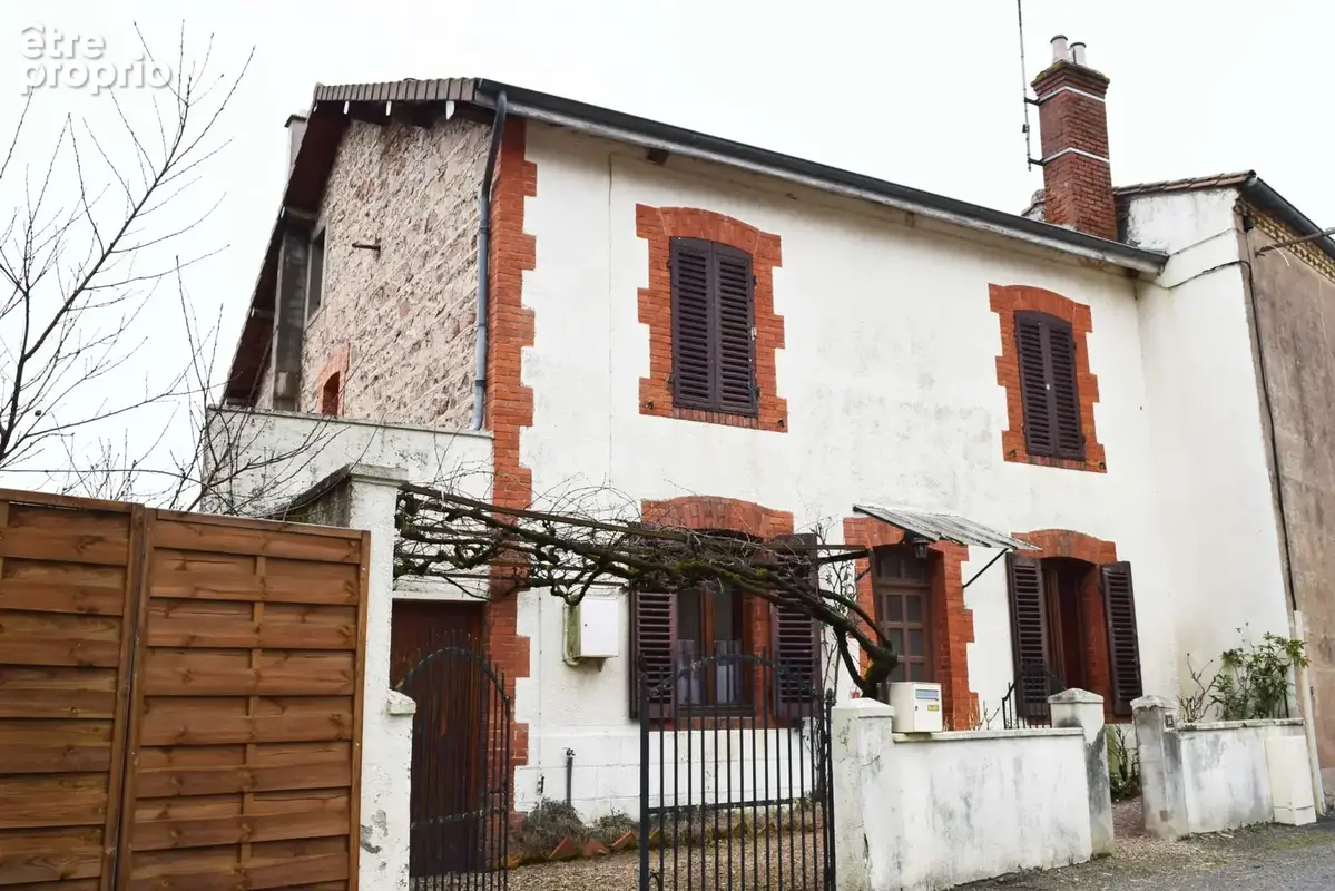 Maison 8 pièces 140 m² à vendre à La Pacaudiere (42310) - photo 8