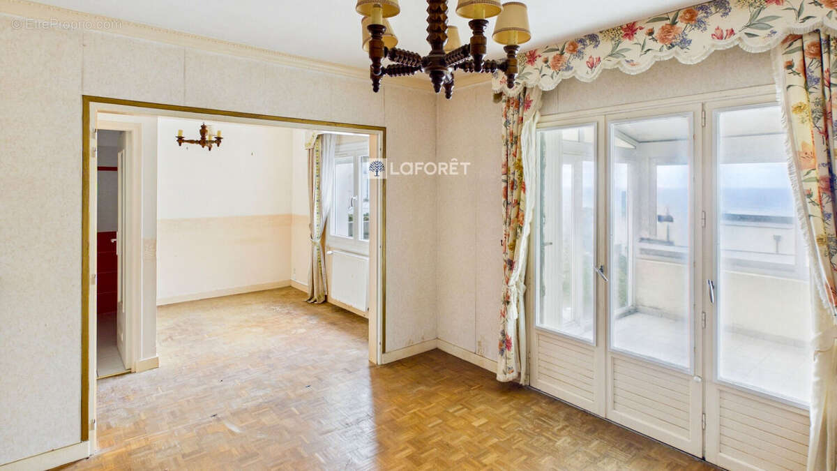Maison à PLOUHINEC