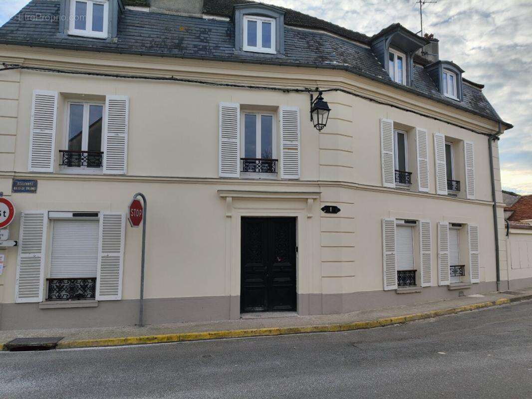 Appartement à CHAUMES-EN-BRIE