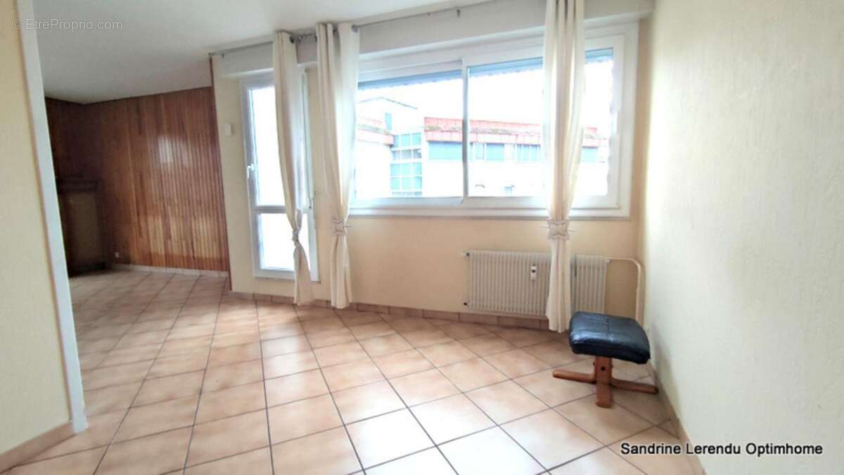 ROUEN RIVE GAUCHE – Appartement lumineux avec balcon, parking et ascenseur, résidence sécurisée Vue avec Panorama - photo 6