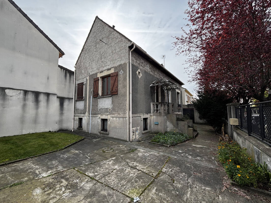 Maison à BOBIGNY