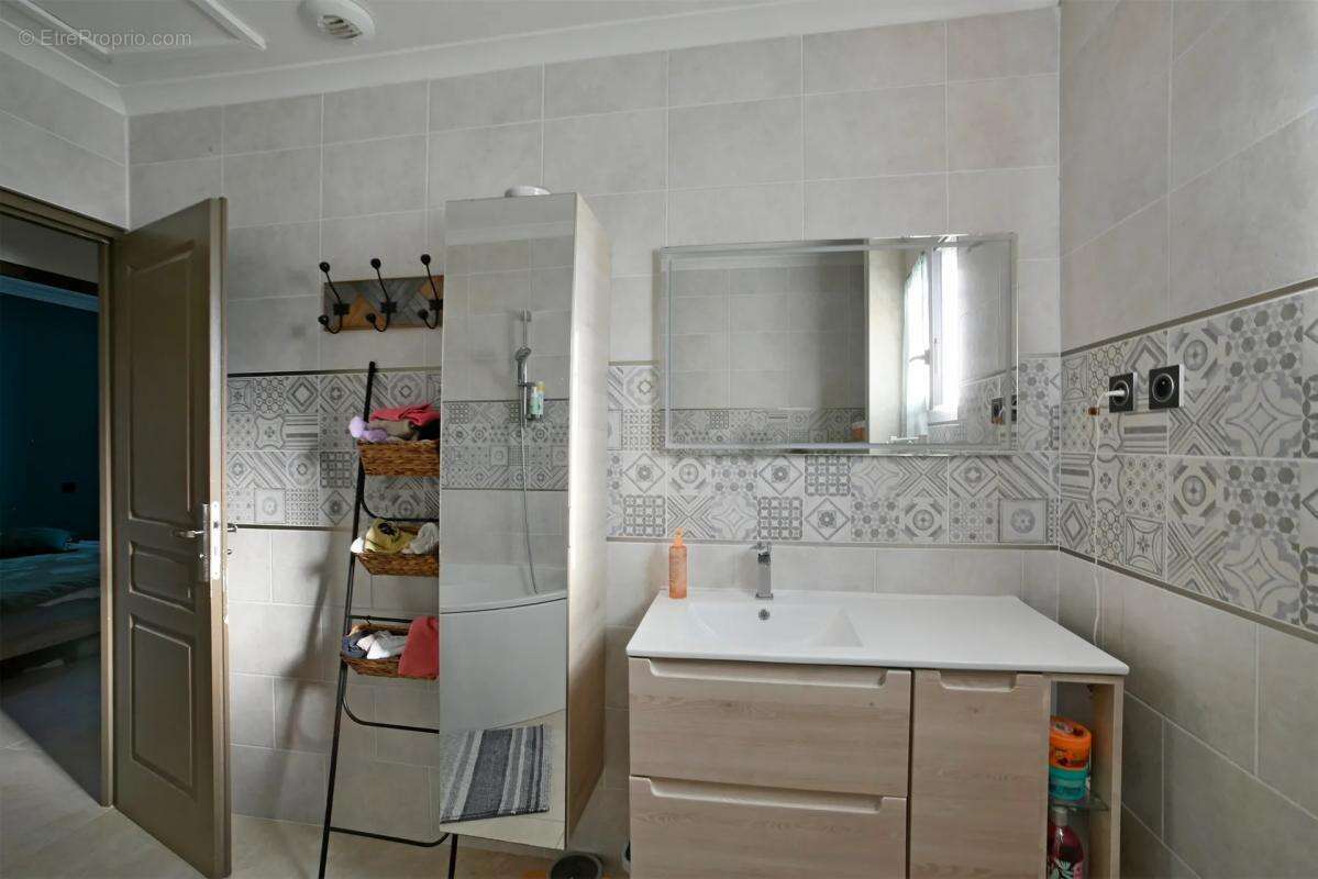 Maison à SAINT-GILLES