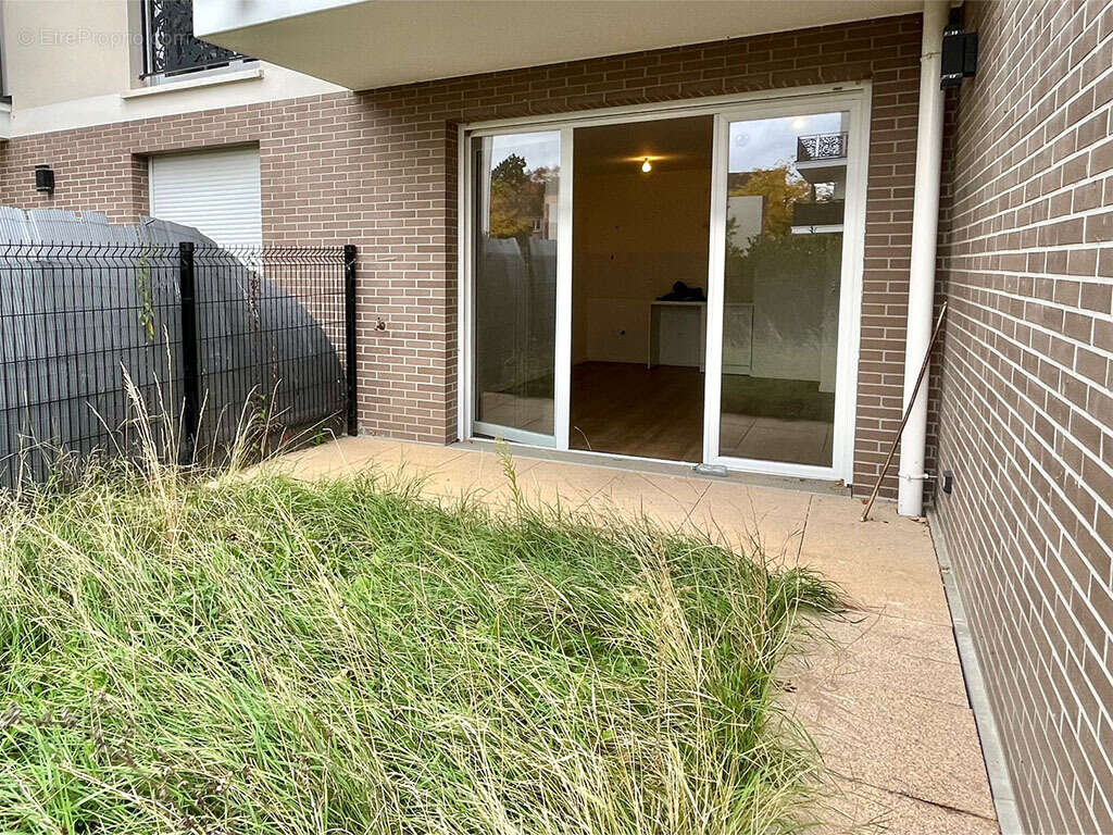 Appartement à JOUY-LE-MOUTIER