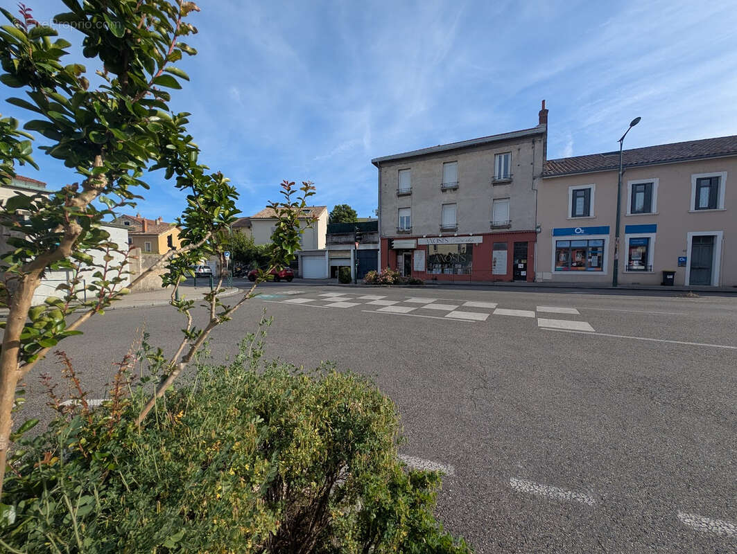 Appartement à GUILHERAND-GRANGES