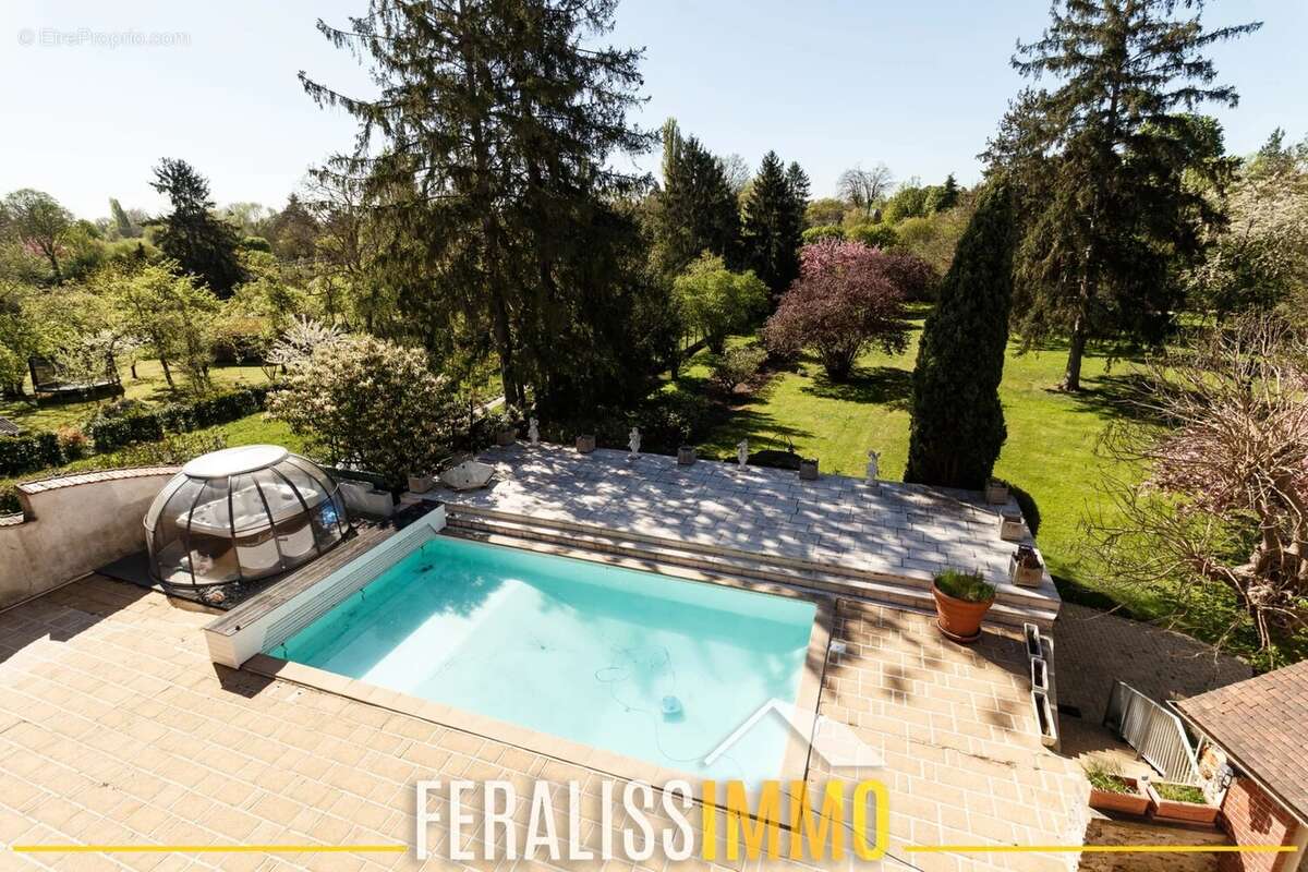 Maison à VAUX-SUR-SEINE