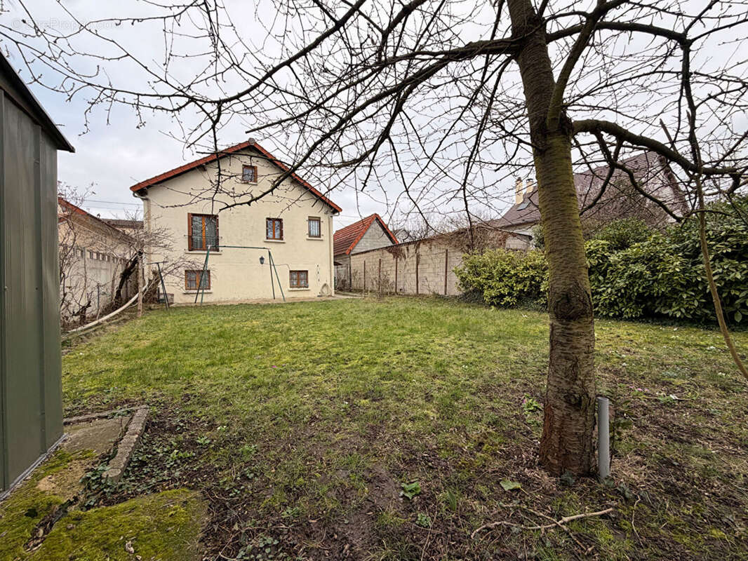 Maison à TREMBLAY-EN-FRANCE
