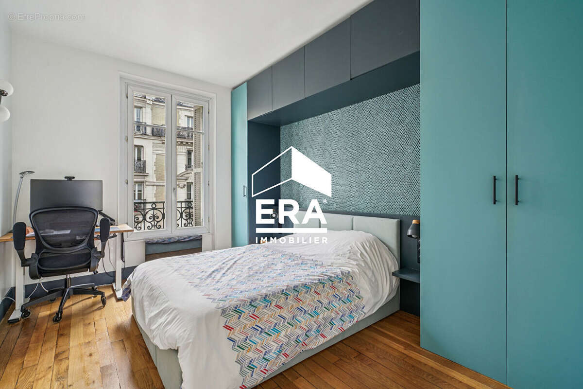 Appartement à PARIS-3E