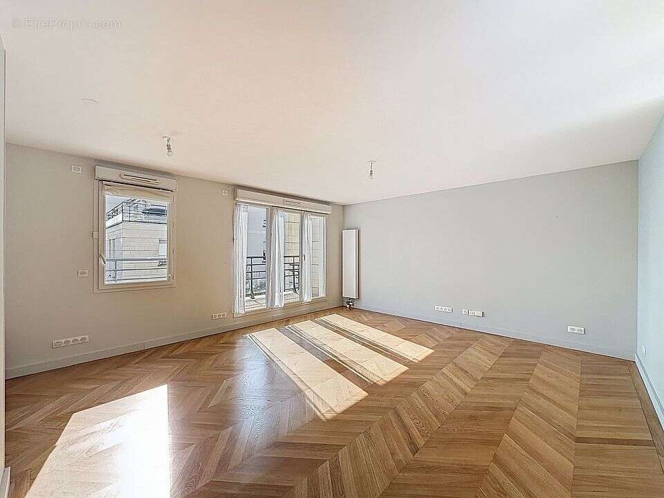 Appartement à MONTIGNY-LE-BRETONNEUX