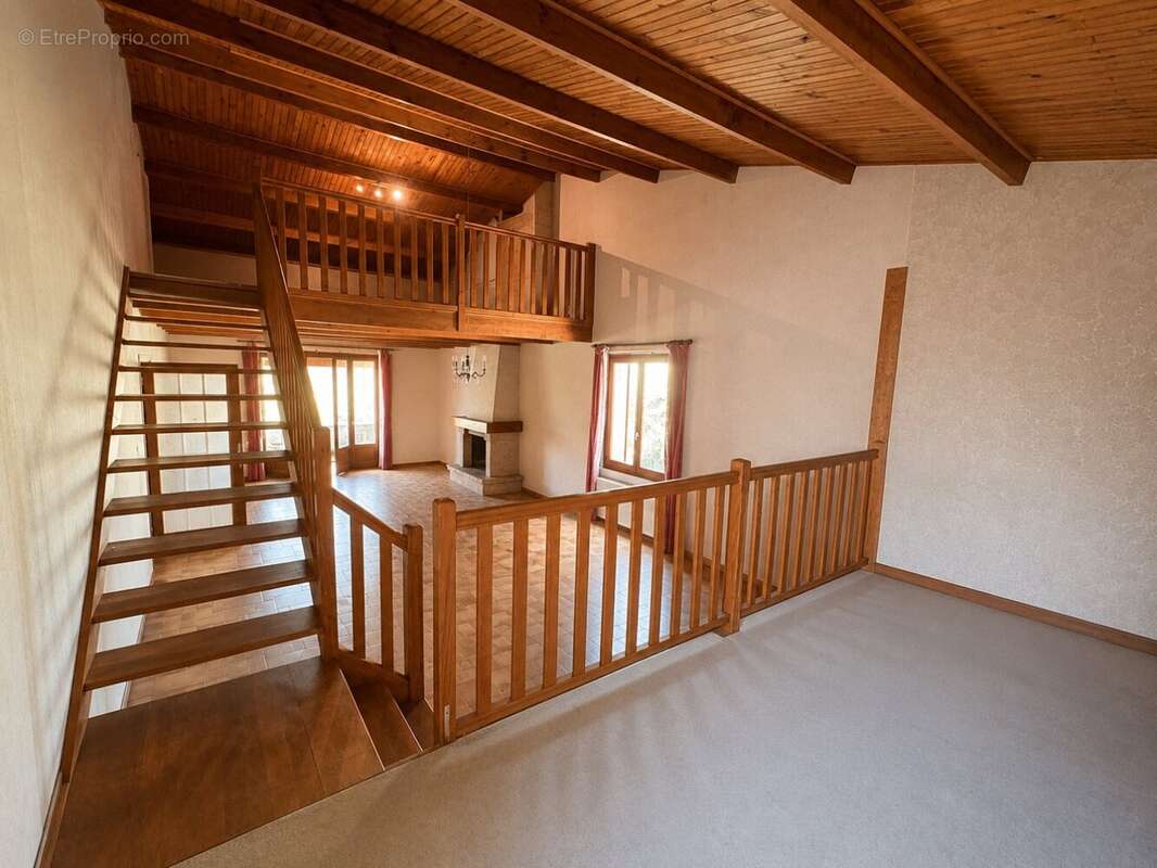 Pavillon 4 pièces avec grand terrain - photo 2