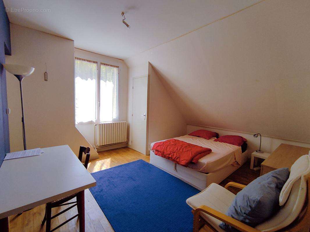 Maison à CHATELLERAULT