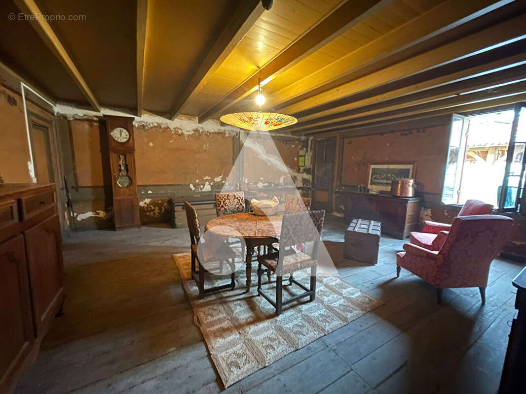 Maison à LAMOTHE-MONTRAVEL