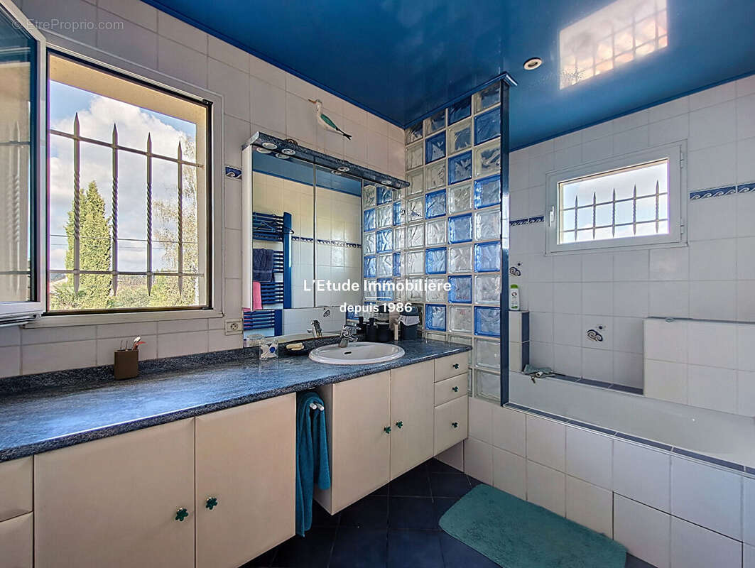 Maison à FONTAINES-SAINT-MARTIN