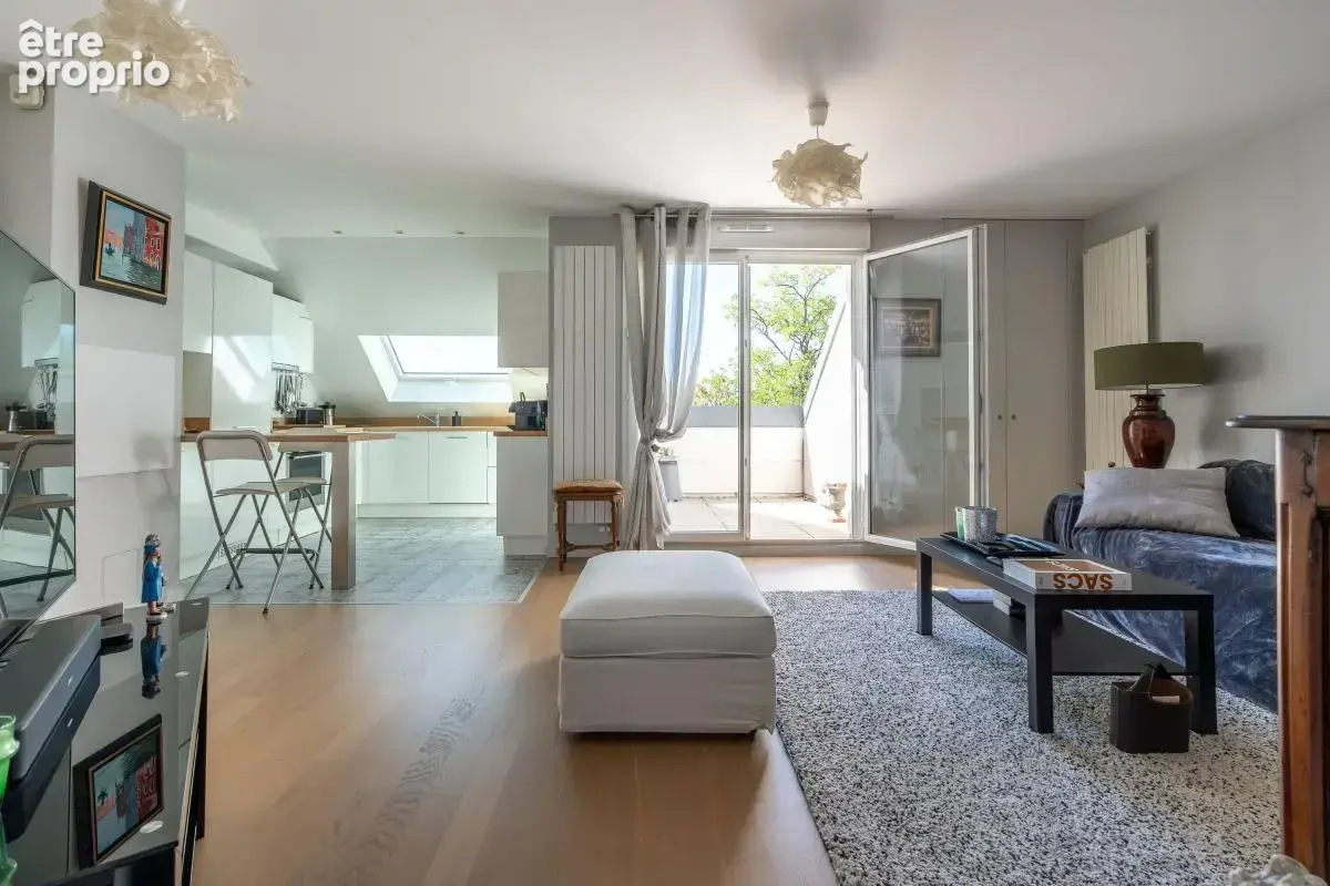Appartement À Vendre - photo 3