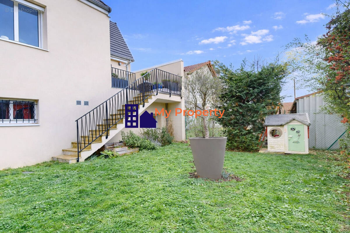 Maison à HOUILLES
