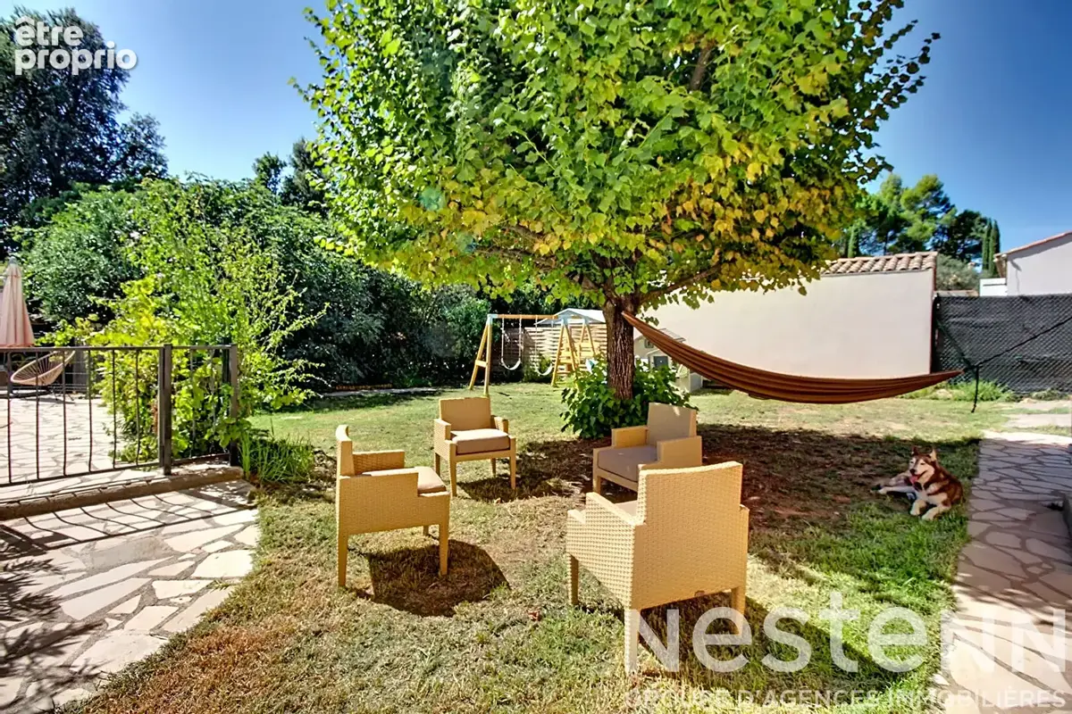 A VENDRE - Maison Vidauban 122 M² , 4 chambres, piscine, grand garage . - photo 18