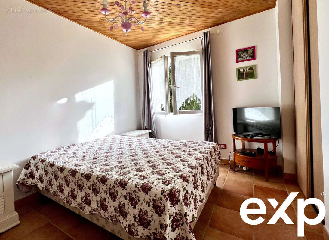 Maison à SAINT-SAUVEUR