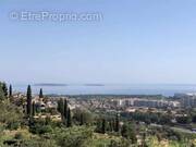 Terrain à MANDELIEU-LA-NAPOULE