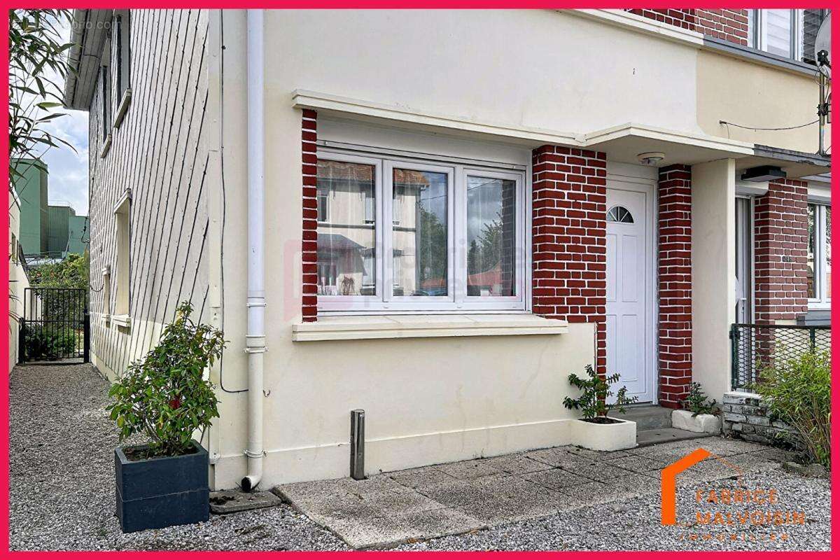 Maison à MARCONNELLE