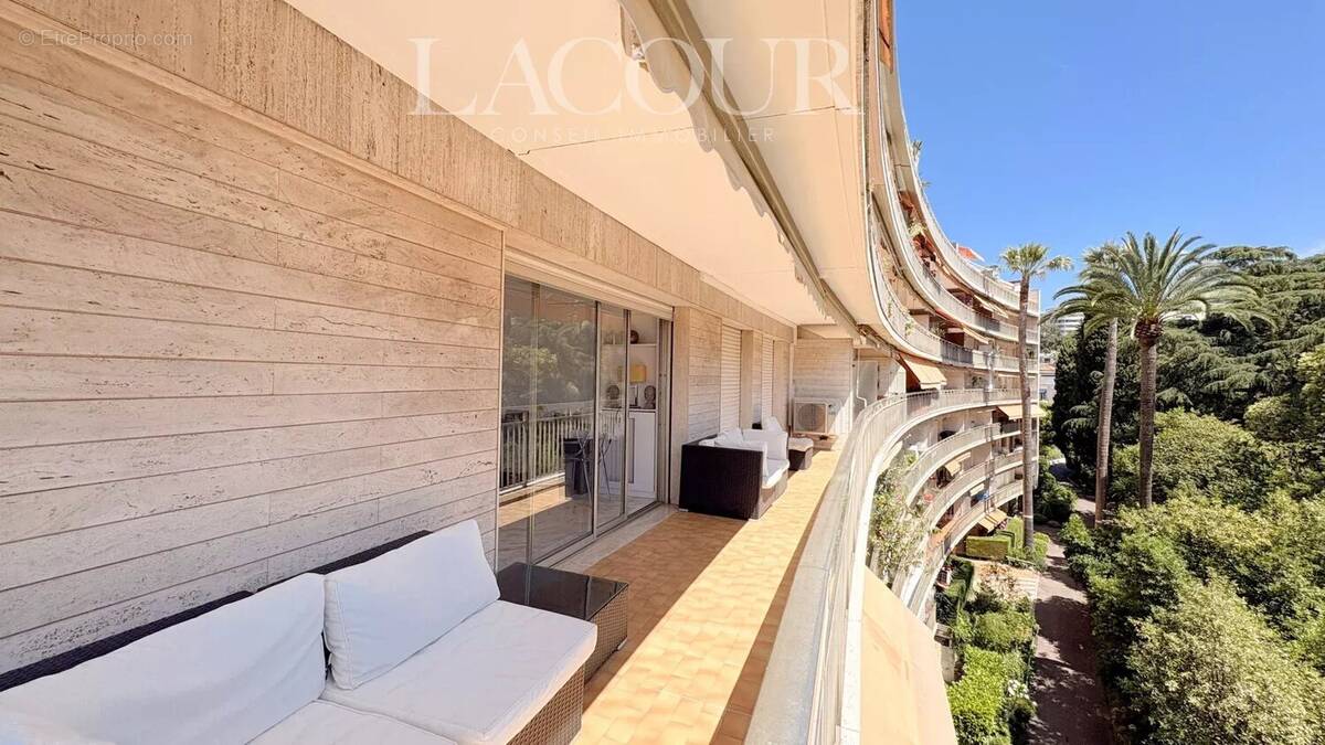 Appartement à CANNES