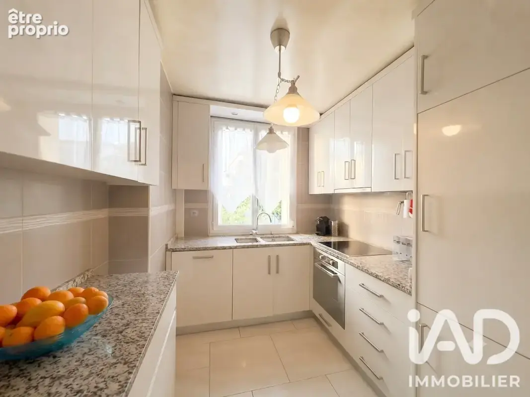 Photo 1 - Appartement à LE KREMLIN-BICETRE