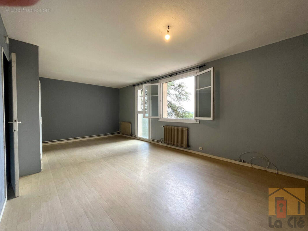 Appartement à COLAYRAC-SAINT-CIRQ