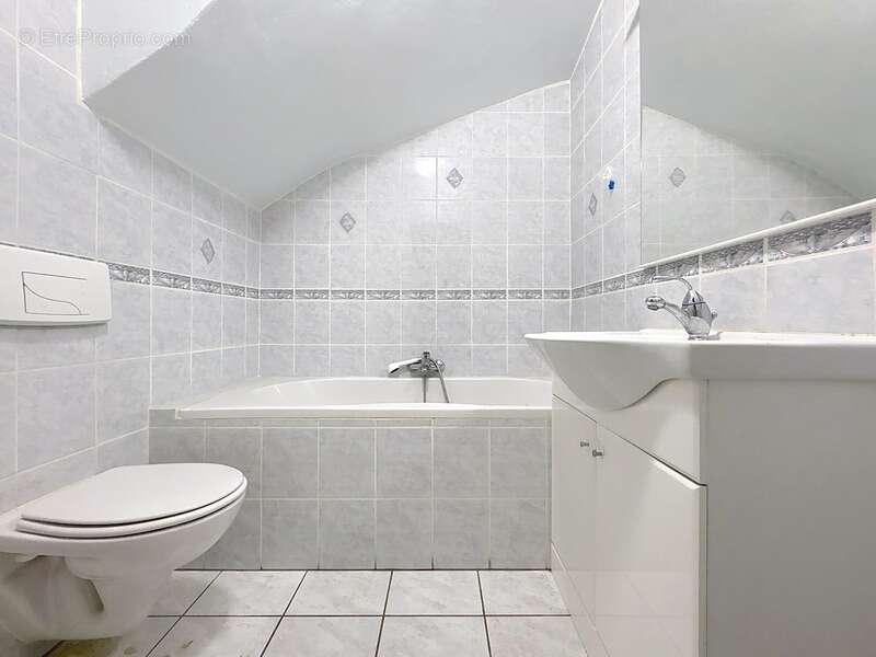 Appartement à VETRAZ-MONTHOUX