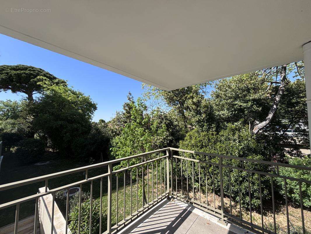 Appartement à MARSEILLE-9E