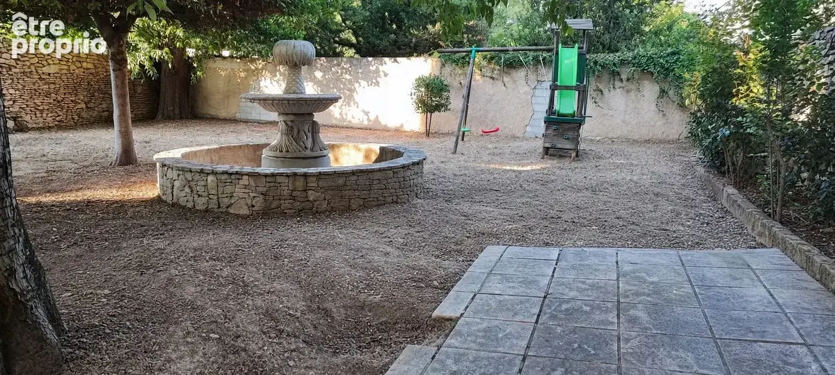 Maison 11 pièces 390 m² à vendre à Uchaud (30620) - photo 3
