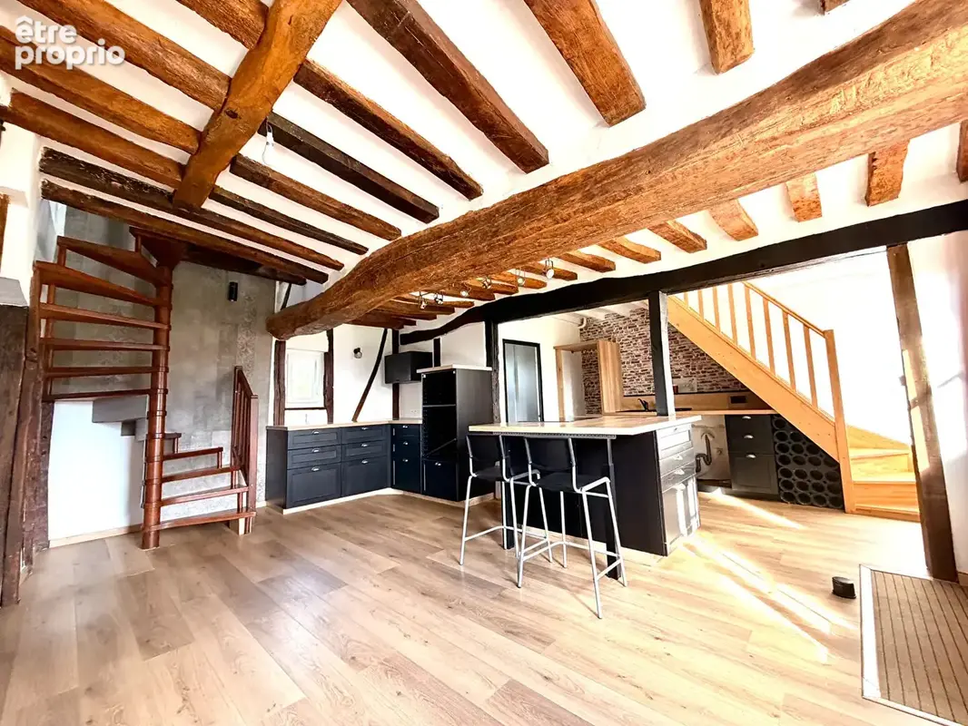 RY, très proche.Bel ensemble immobilier rénové avec 2 logements sur 2 500 m² de terrain - photo 3