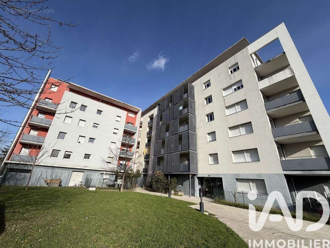 Photo 2 - Appartement à VILLEURBANNE