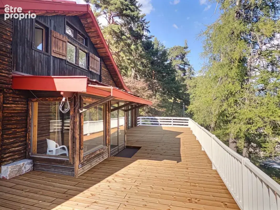Idéal investissement locatif pour ce chalet en duplex ..
La Colmiane, station de ski et d’été…
Demandez moi la vidéo pour plus d - photo 5