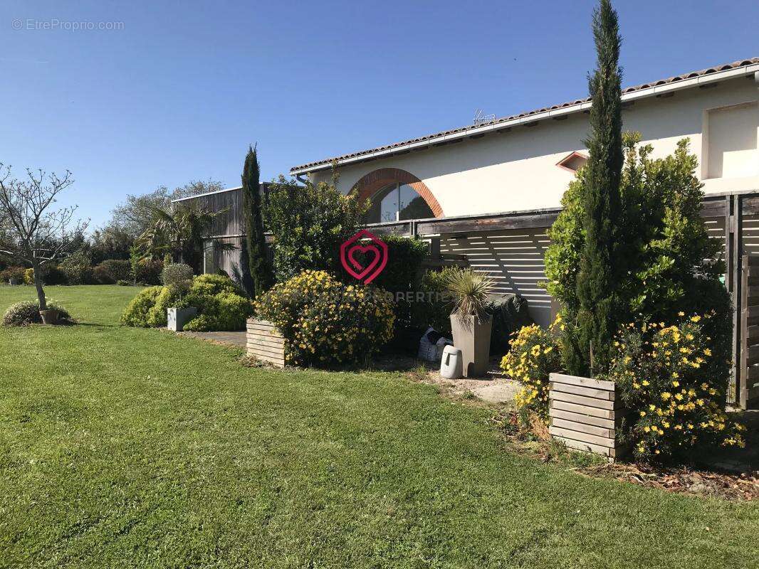 Maison à VILLEFRANCHE-DE-LAURAGAIS
