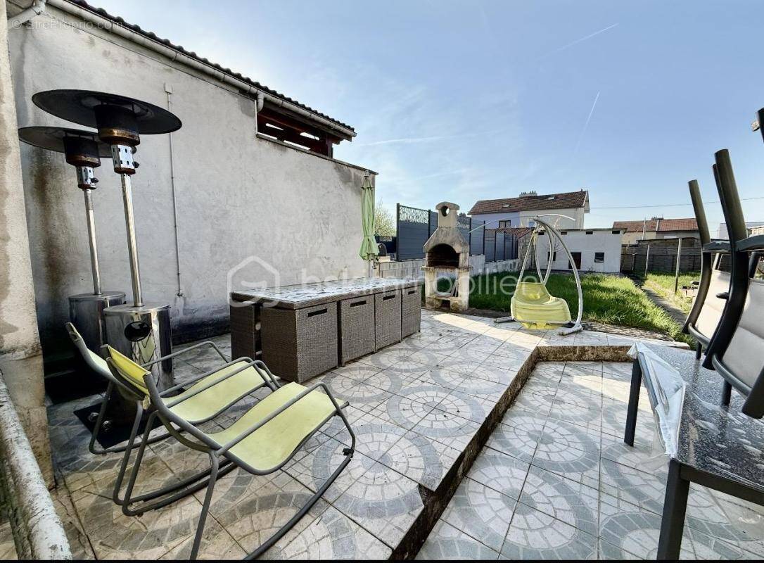 Maison à HAUCOURT-MOULAINE