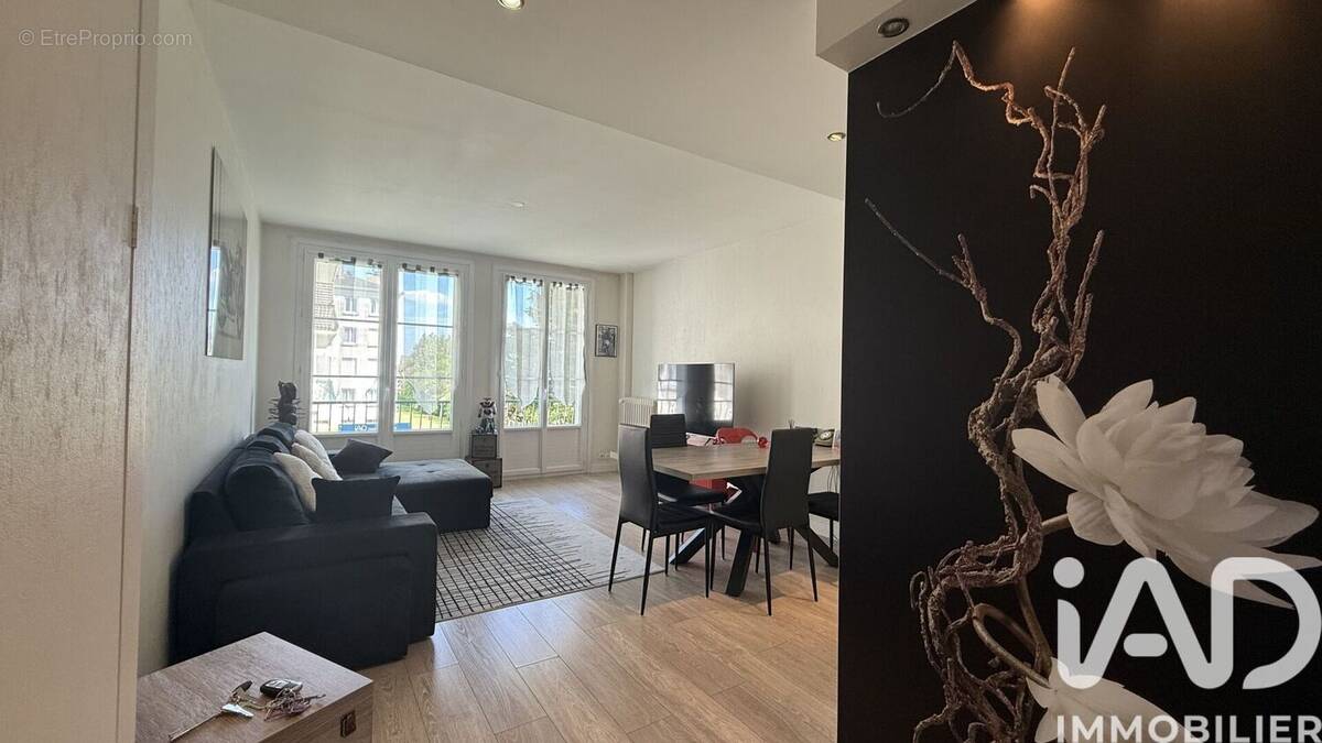 Photo 1 - Appartement à SAINT-CYR-SUR-LOIRE