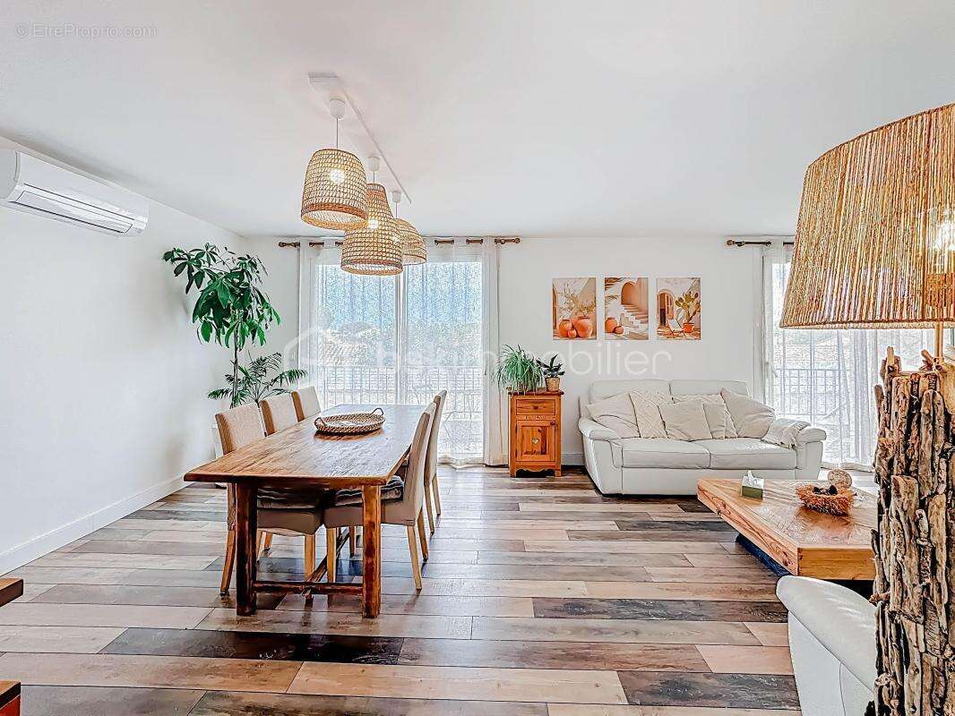 *** Magnifique Appartement T4 de 82m2 avec 3 terrasses et parking à PALAVAS *** - photo 4
