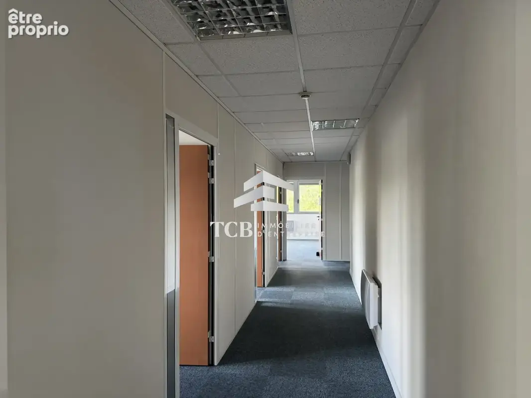 Commerce 987 m² à vendre à Saint-Herblain (44800) - photo 8