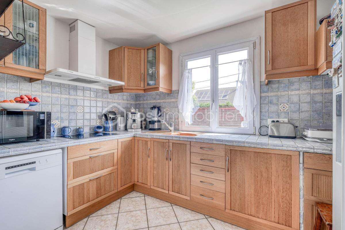 Maison familiale de type Phenix avec jardin - photo 4