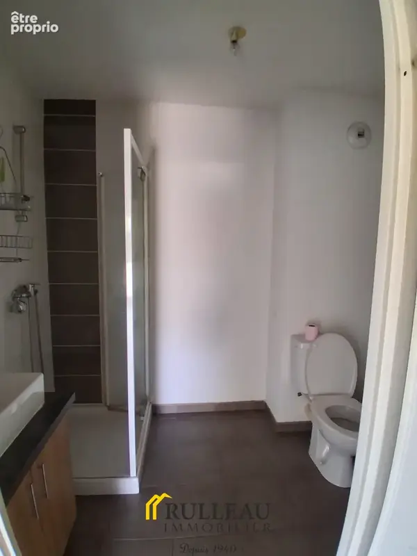Ambares - appartement t2 avec balcon et parking - photo 10