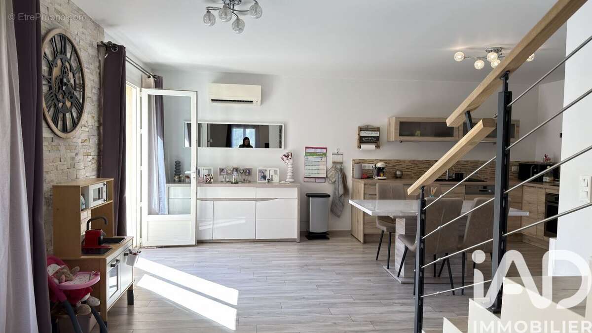 Photo 5 - Maison à MEYRARGUES