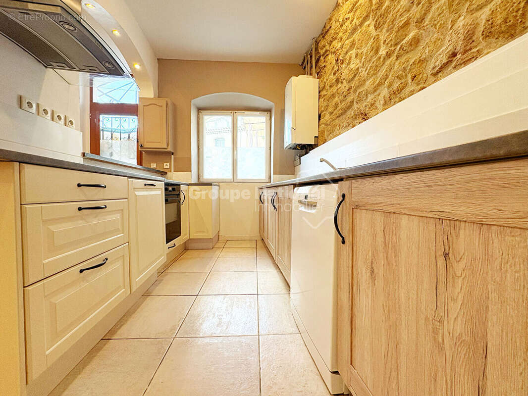 Maison 4 pièces à vendre au centre de Grans - Réf 3932 - photo 6