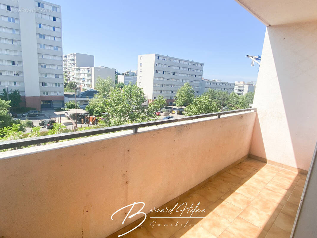 Appartement à MARSEILLE-9E